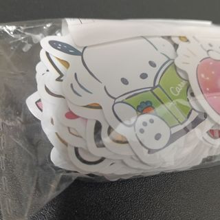12 matite Pikachu + adesivi Sanrio
