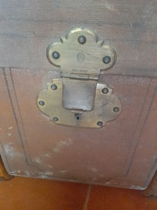 Baúl de vapor victoriano.