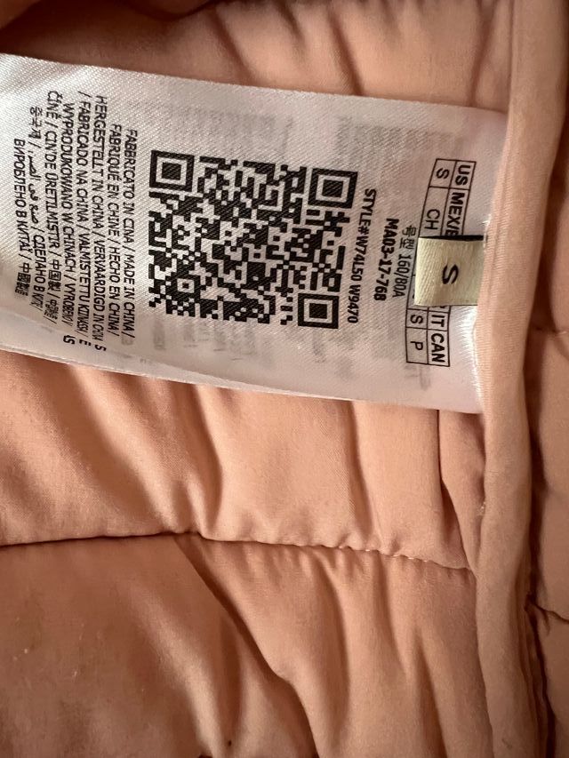 Abrigo acolchado Guess