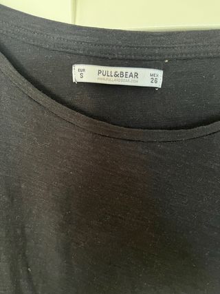 Camiseta negra Pull&Bear talla S
