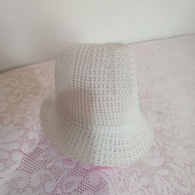 Sombrero blanco verano