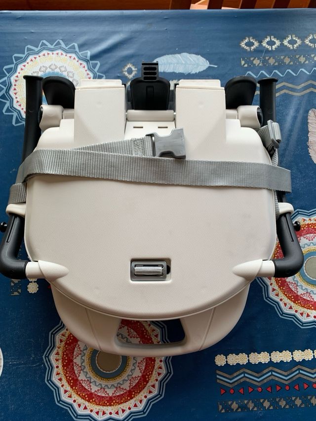 Silla Peg-Perego para comer, con funda, como nueva