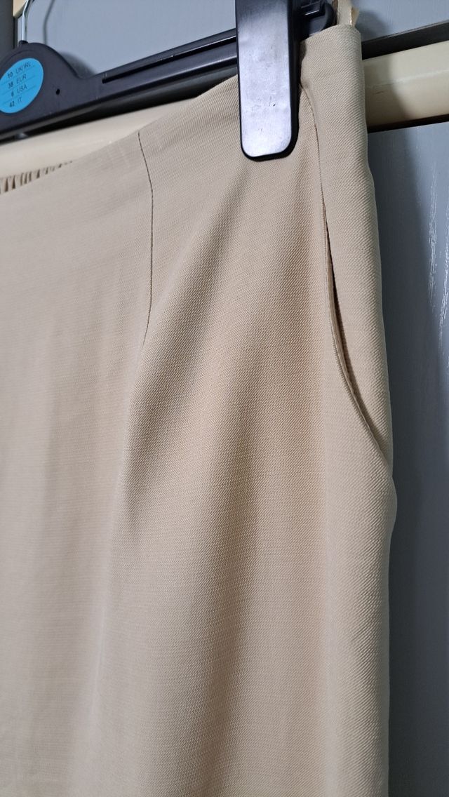 Pantalones anchos beige