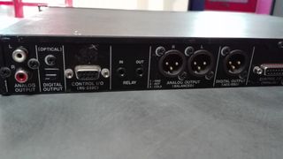 CD TASCAM CD-01U Profesional