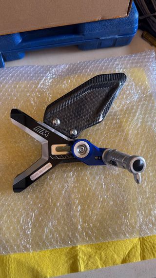 Estriberas retrasadas BMW S1000RR (19-25)