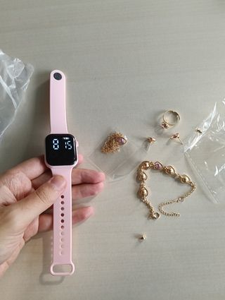 Orologio digitale rosa + gioielli