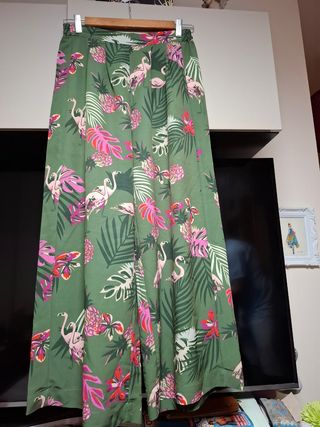Pantalones anchos estampados flamencos