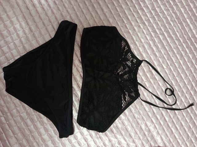 Costume da bagno nero