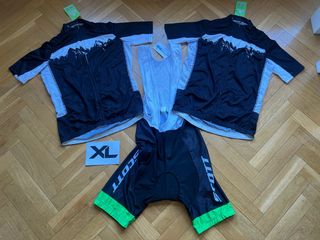 CONJUNTO Equipación ciclismo .XL - NUEVA