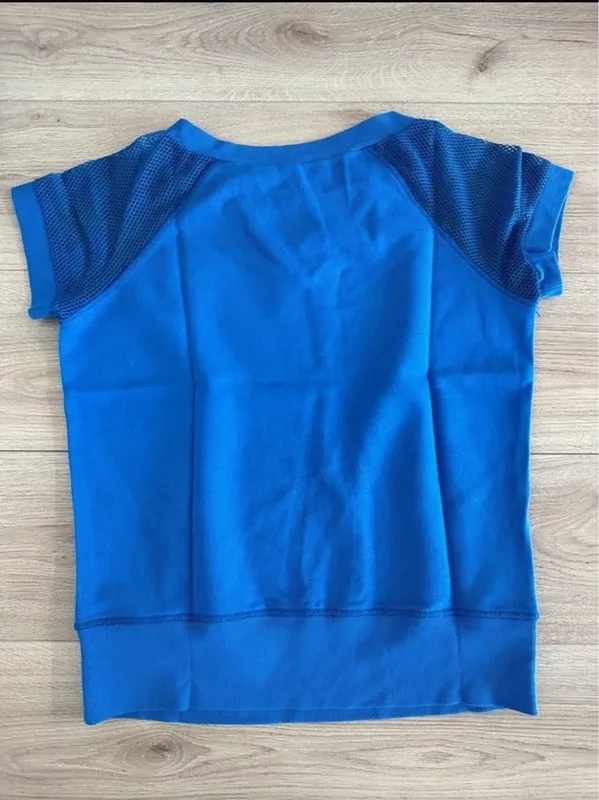 Canotta Pinko blu decorata