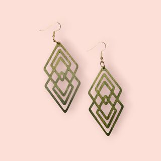 Pendientes madera dorados