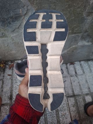 Zapatillas On Running Cloudstratus talla 43