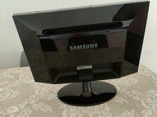 Monitor Samsung SyncMaster P2050