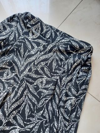 Pantaloni eleganti a palazzo