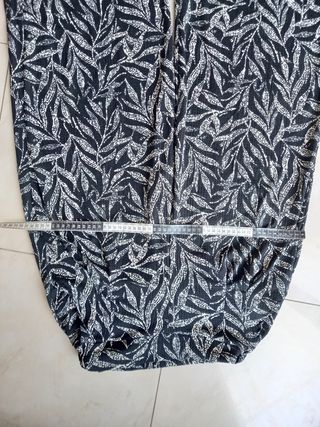 Pantaloni eleganti a palazzo