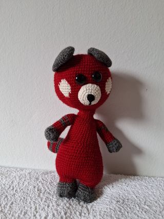 Muñecos tejidos a crochet artesanales
DESLIZA - >