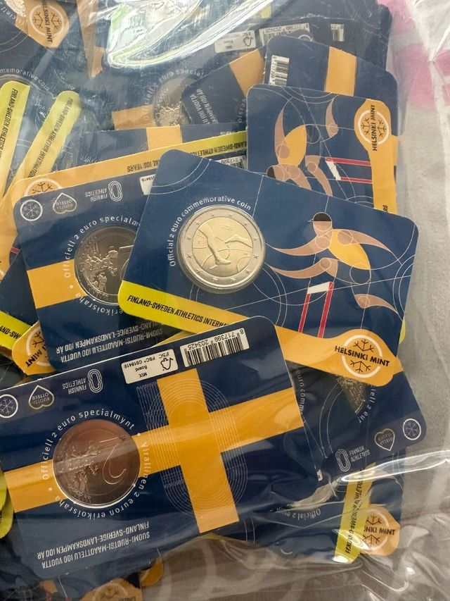 2€ Finlandia 2025 coincard bandera Suecia