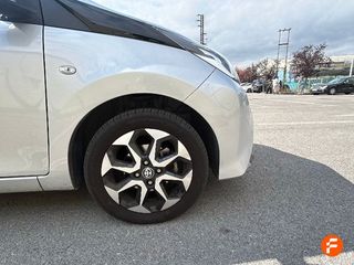 Toyota Aygo 1.0 70 x-wave