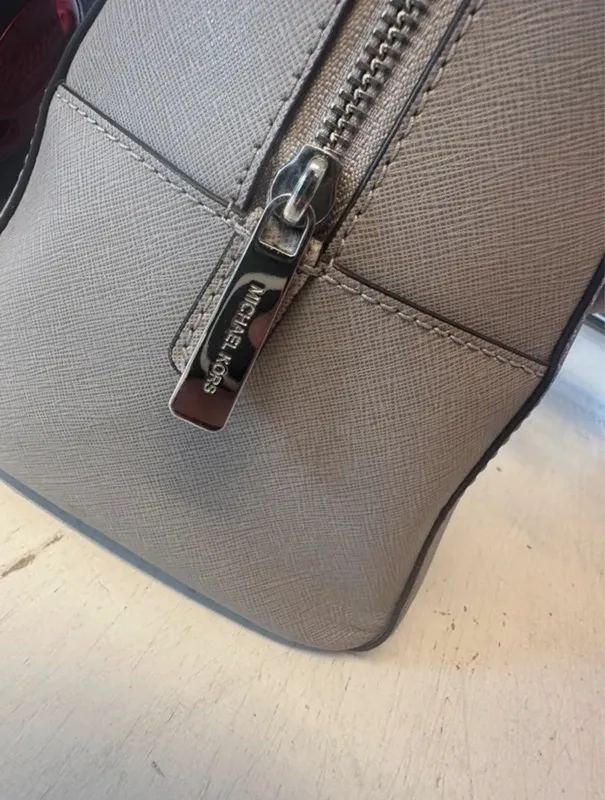 Michael Kors - Borsa a mano grigia con tracolla