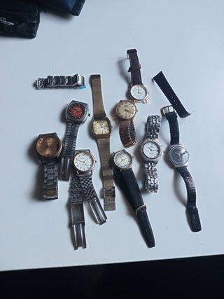 10 Relojes - Variados modelos