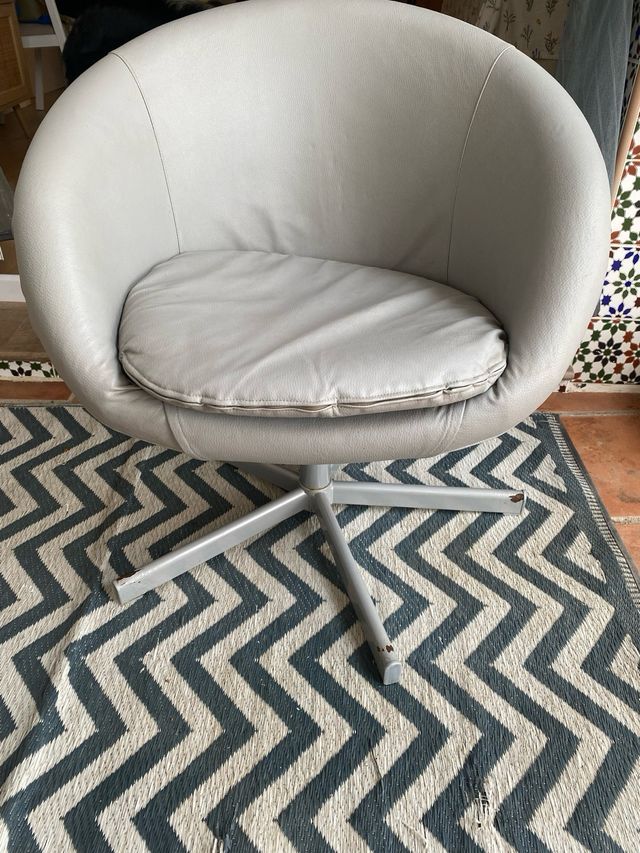 2 Sillones giratorios grises