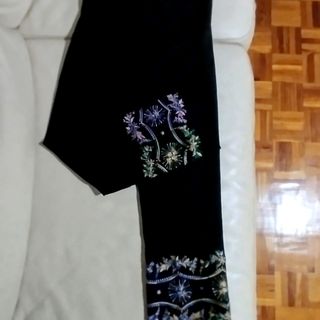 Pantalón negro bordado vintage talla S #09