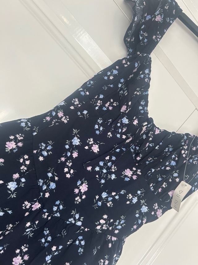 Vestido Hollister negro floral