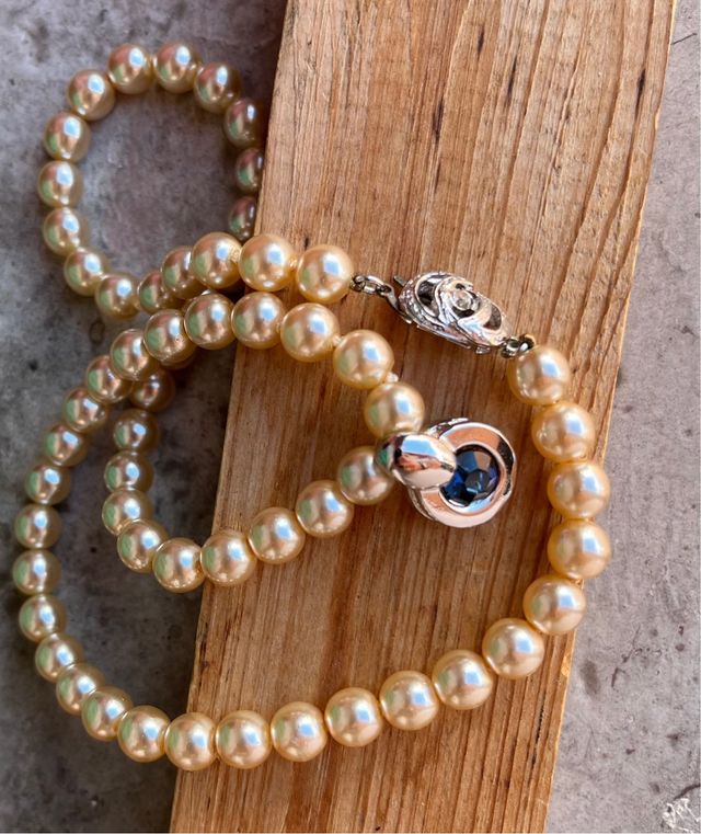 Collana di perle beige Majorica