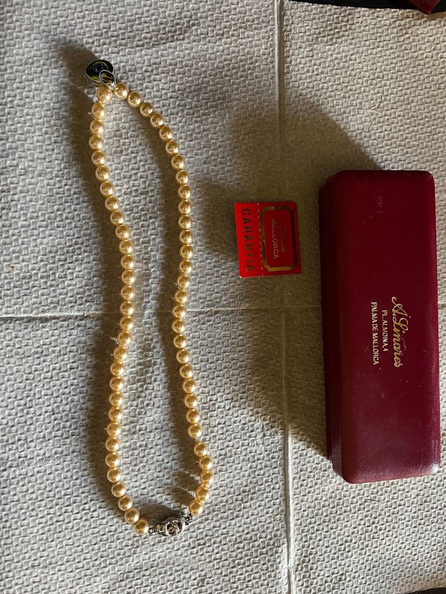 Collana di perle beige Majorica