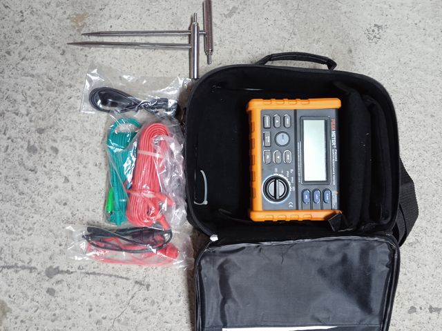 Medidor Tierra PEAK PM2302