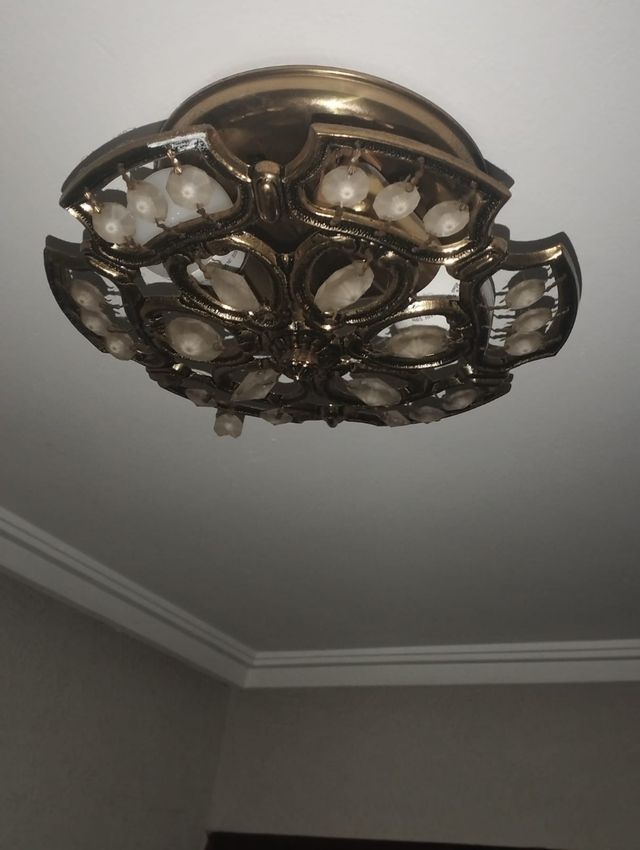 Lampara techo dorada metal y cristal