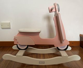 Dondolo in legno Rose the Scooter
