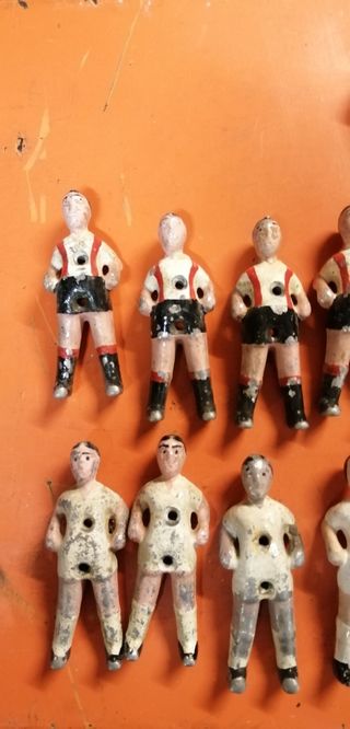 Muñecos Futbolín Delgado