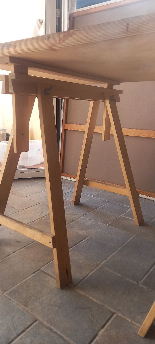 Mesa de madera altura regulable/inclinable