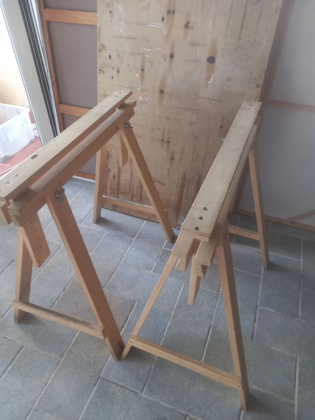 Mesa de madera altura regulable/inclinable