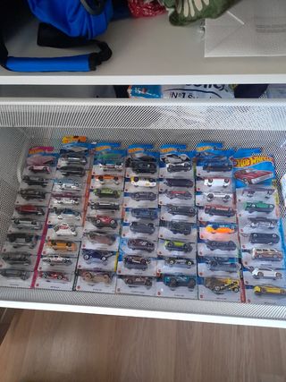 55 Coches Hot Wheels