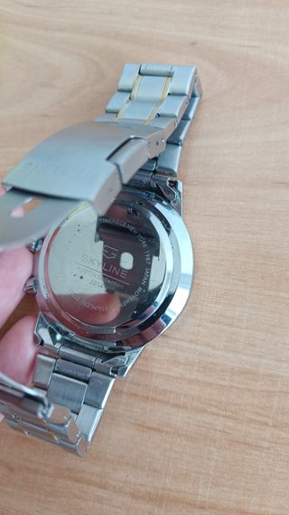 Reloj Skyline - Pulsera Metálica