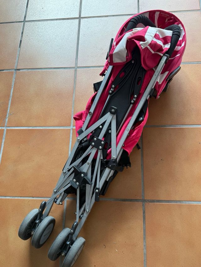 Silla paseo Mclaren rosa