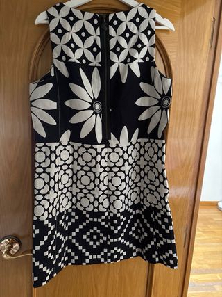Vestido Desigual blanco y negro