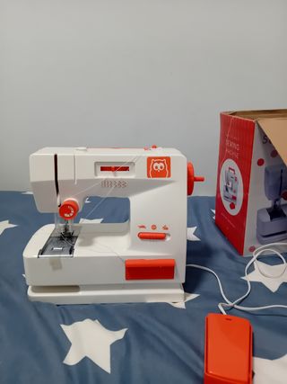 Mini máquina coser infantil