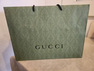 Bolsa Gucci y caja Verde