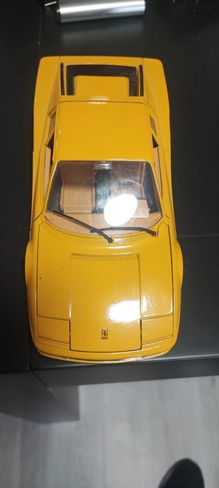 Ferrari 308 GTS - Coche escala