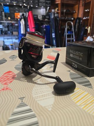 CARRETE DAIWA BALLISTIC LT6000D-H