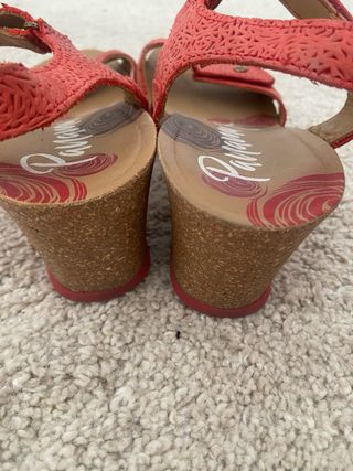 Sandalias Panama Jack rojas
Comodísimas y poco uso
