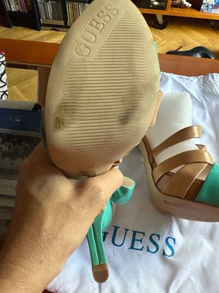 Sandalias Guess Marrón-Verde Agua