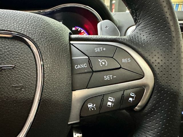 Jeep GRAND CHEROKEE SRT 6.4 V8 Hemi 468cv 24.600km