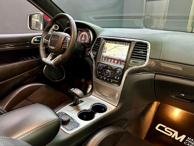 Jeep GRAND CHEROKEE SRT 6.4 V8 Hemi 468cv 24.600km