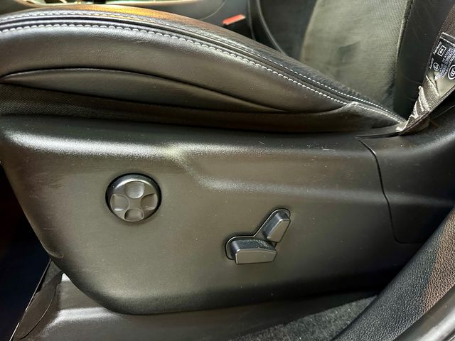 Jeep GRAND CHEROKEE SRT 6.4 V8 Hemi 468cv 24.600km