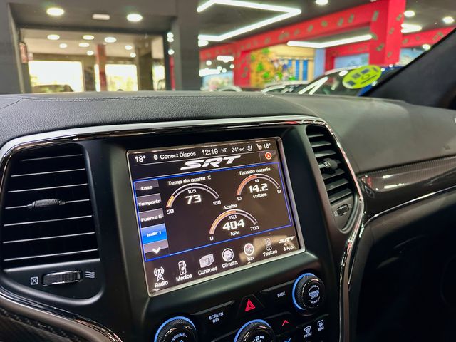 Jeep GRAND CHEROKEE SRT 6.4 V8 Hemi 468cv 24.600km