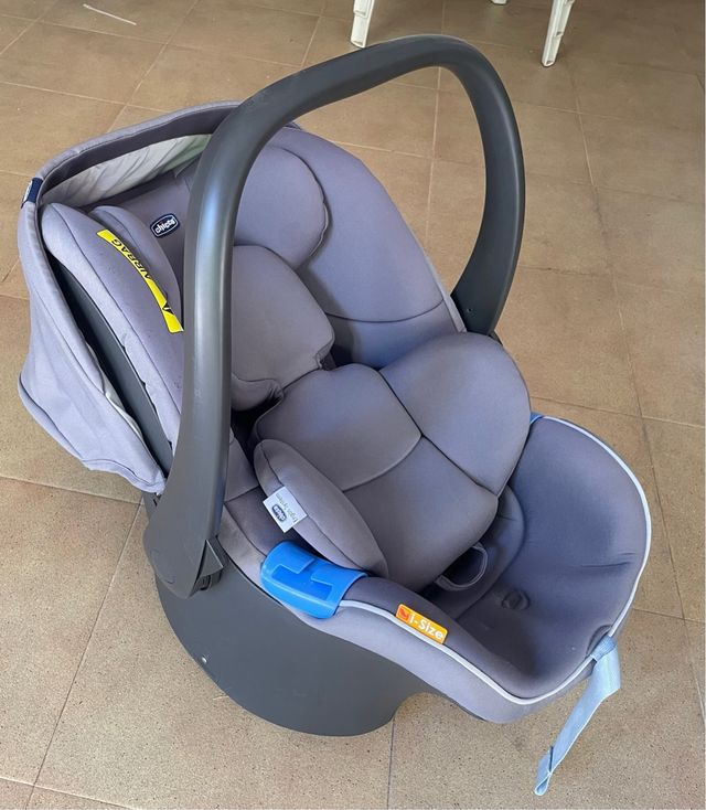 Trío Silla coche, silla paseo, capazoChicco i-Size